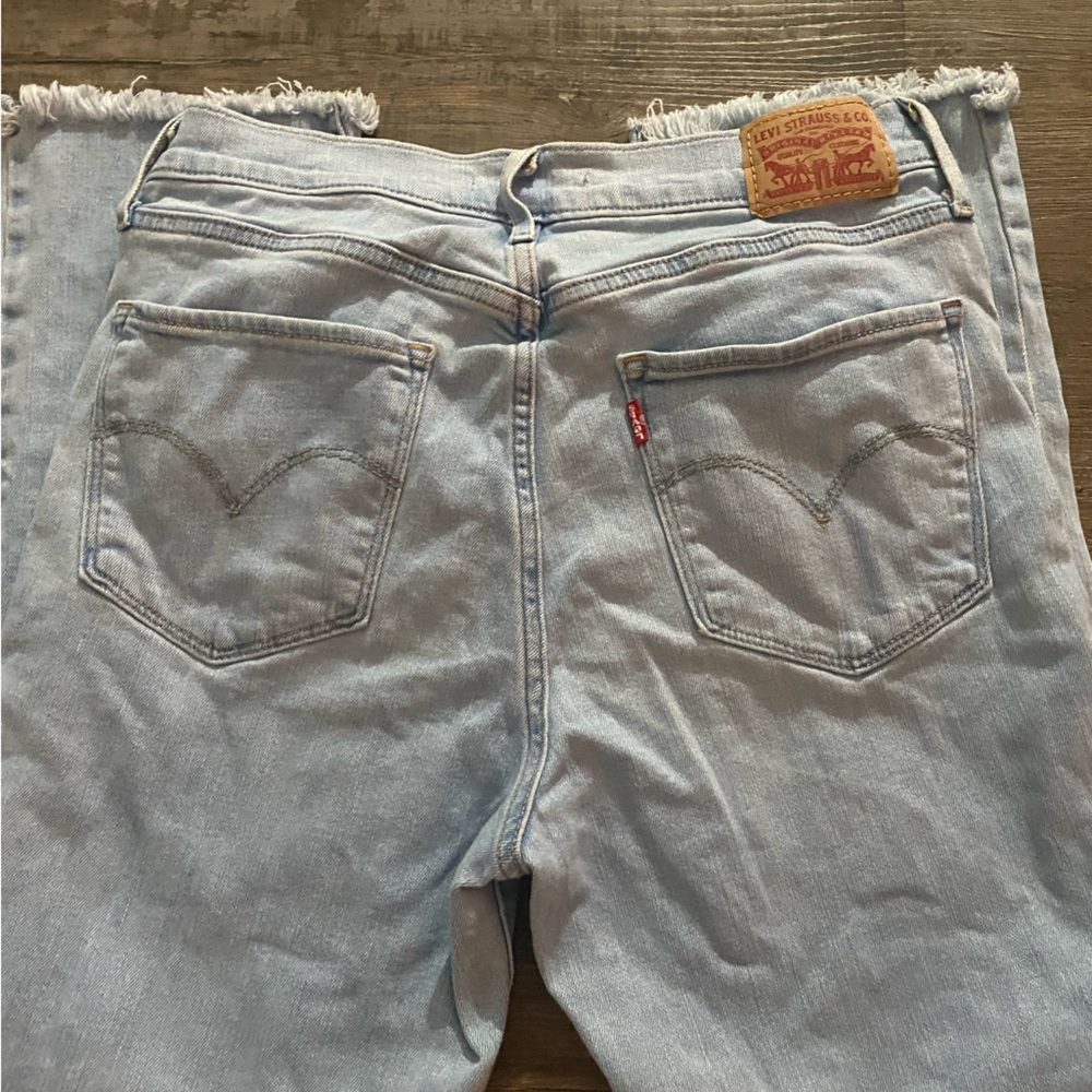 Levis 724 High rise straight crop jeans